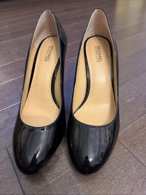 Michael Kors Black Patent High Heel Pumps